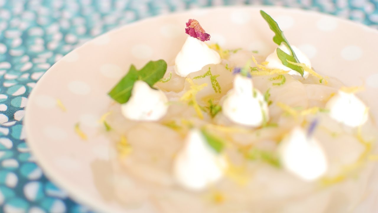 Carpaccio de St Jacques et sa crème d'agrumes