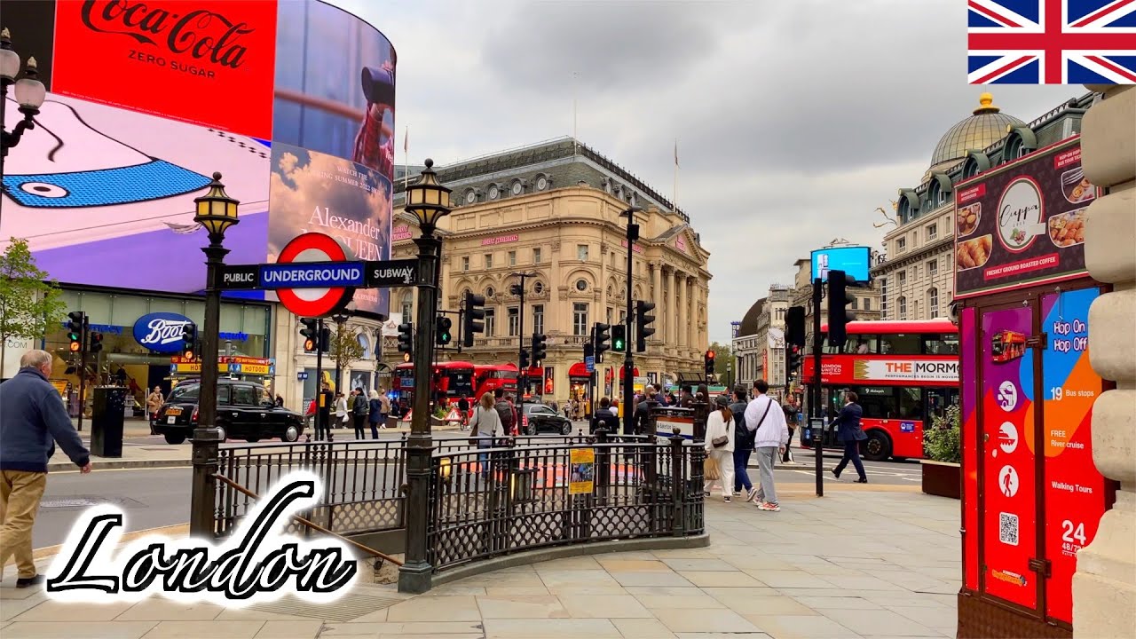 🇬🇧【4K】London Autumn Walk -  Regent Street to Piccadilly Road (October, 2021)
