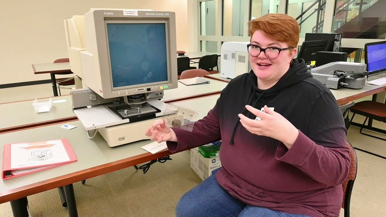 Booth Library  How to View Microfiche on the Cannon Microfilm Scanner 400 2