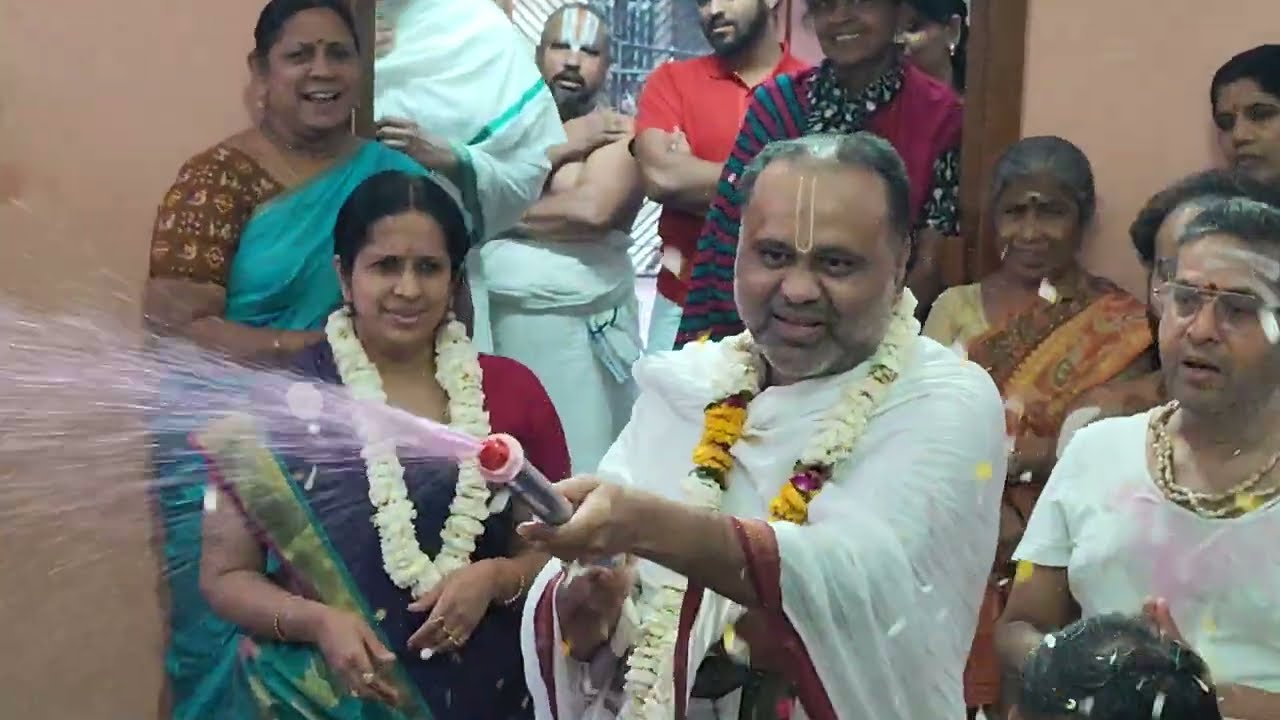 Holi-Sadguru Sri Hari Ji Maharaj-Smt. Vishakha Hari-Prema Madhuri Kunj-Brindavan 2026 #srihariji