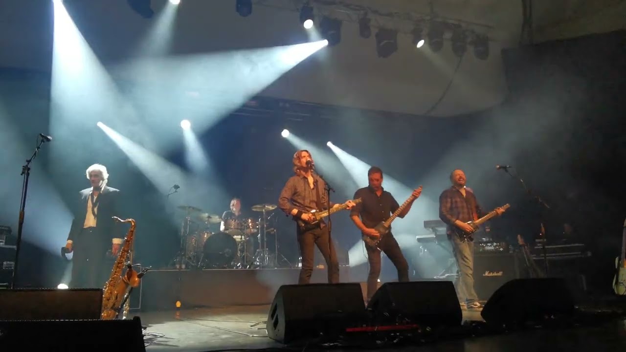 Dire Straits Experience - Money for Nothing - live @ Helsinki April 26th 2022