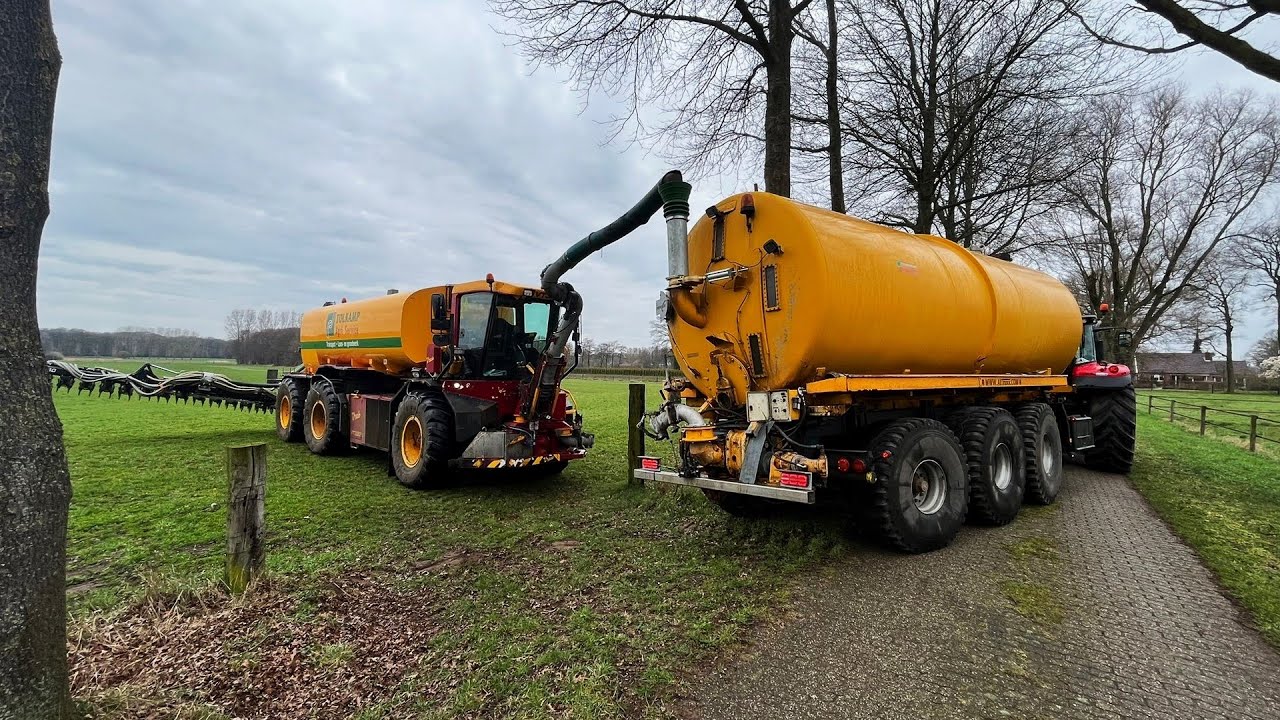 Mestseizoen 2024 Vredo VT 3936 van Tolkamp Agri Service aan het grasland bemesten