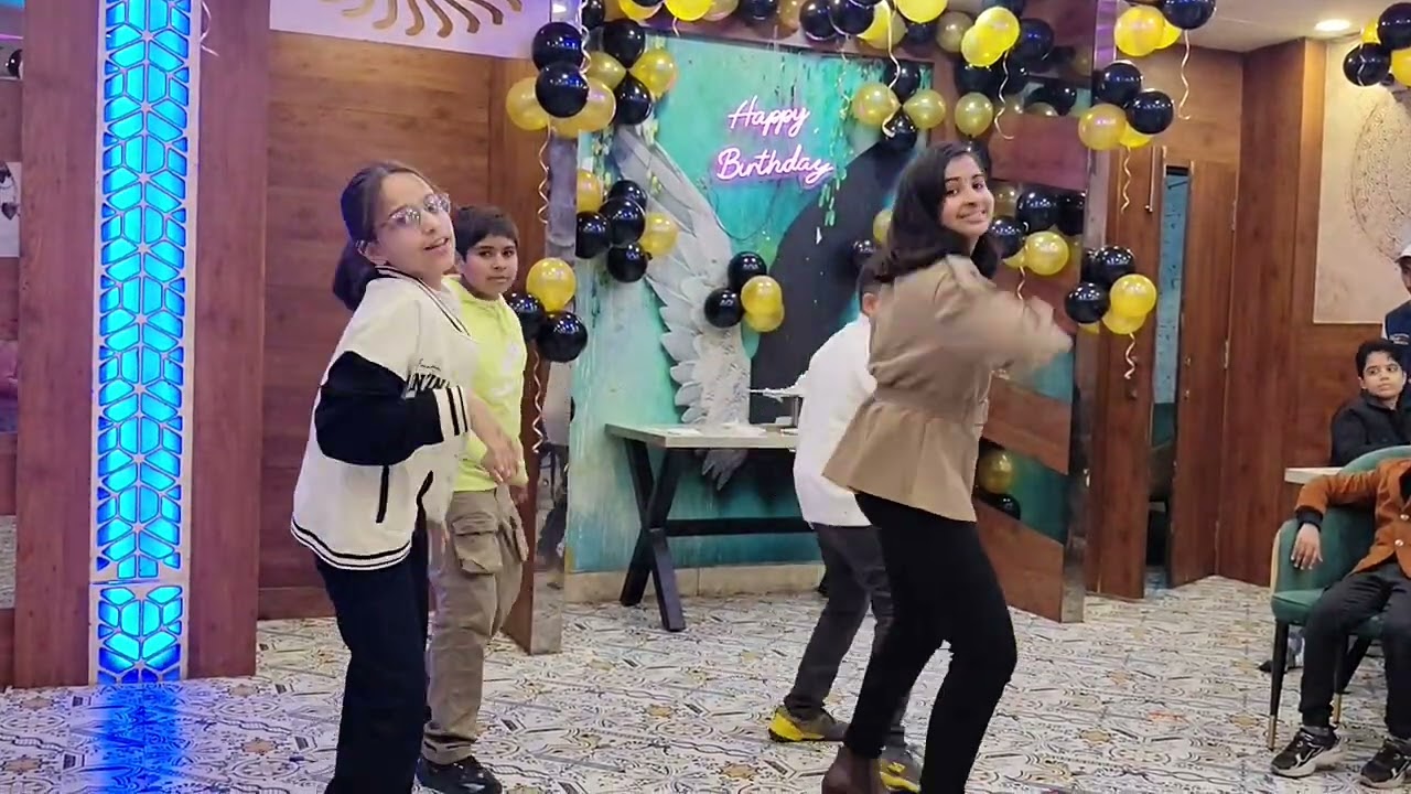 “Birthday vibes + matching steps = repeat pe reel 😍”“Synchronised steps, unsynchronised energy 😄🔥”