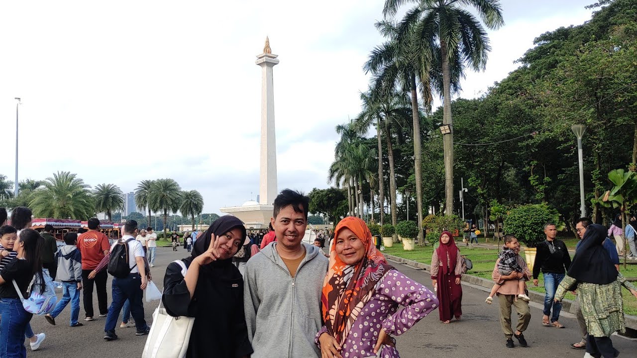 Ngadem di Monas