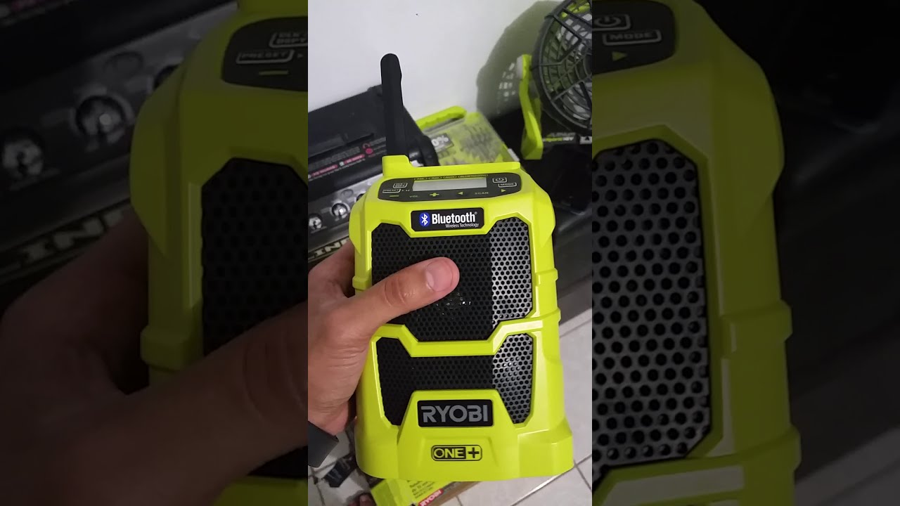 Ryobi Bluetooth Radio P742