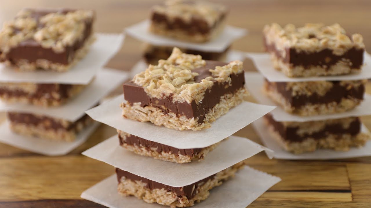 No-Bake Chocolate Peanut Butter Oatmeal Bars Recipe