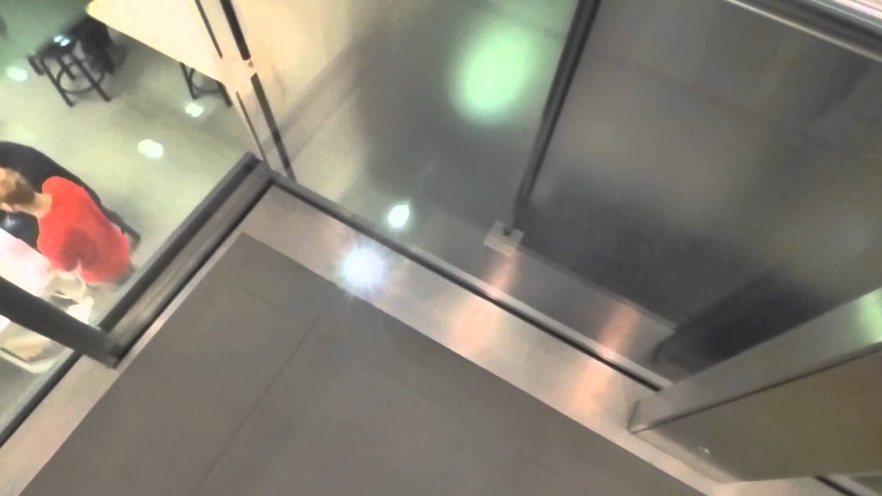 Lazer lift at Apple shop in Regents street
