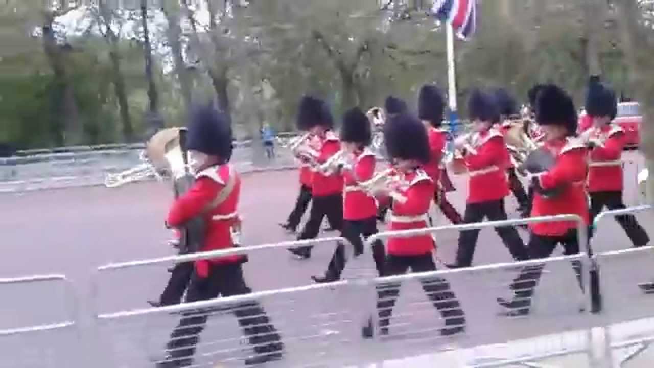 band of the honourable artillery company changing of the guard 18/10/201