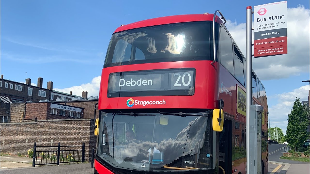 London Bus Journey 🇬🇧 ー 『Walthamstow Central - Debden』　〔Route 20〕