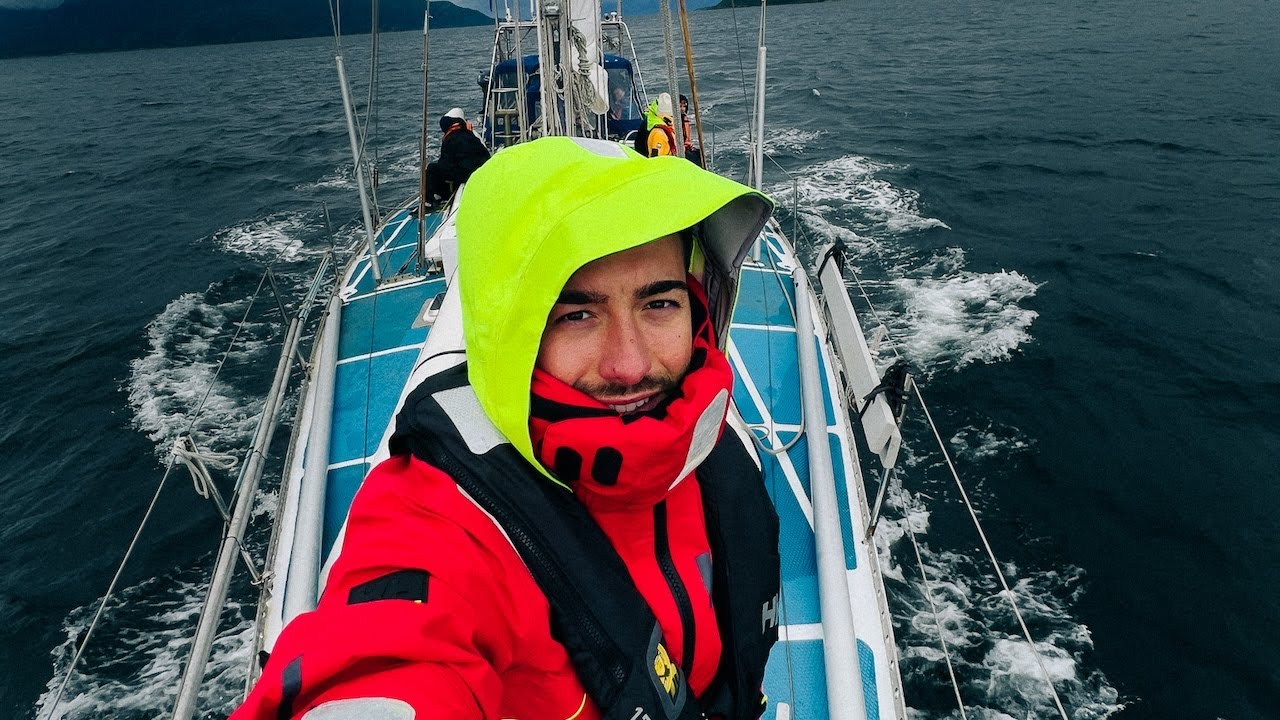 Vivere in barca a vela come nomadi digitali (2 mesi in 9 minuti).
