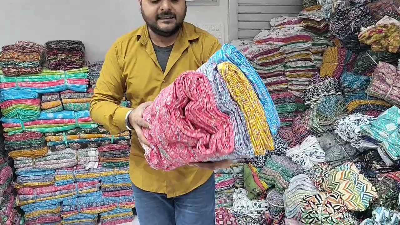ladies suit wholesale market Delhi/#chandnichowk #cheapestsuit #suitladies #cottonsuit #fashionsuit 