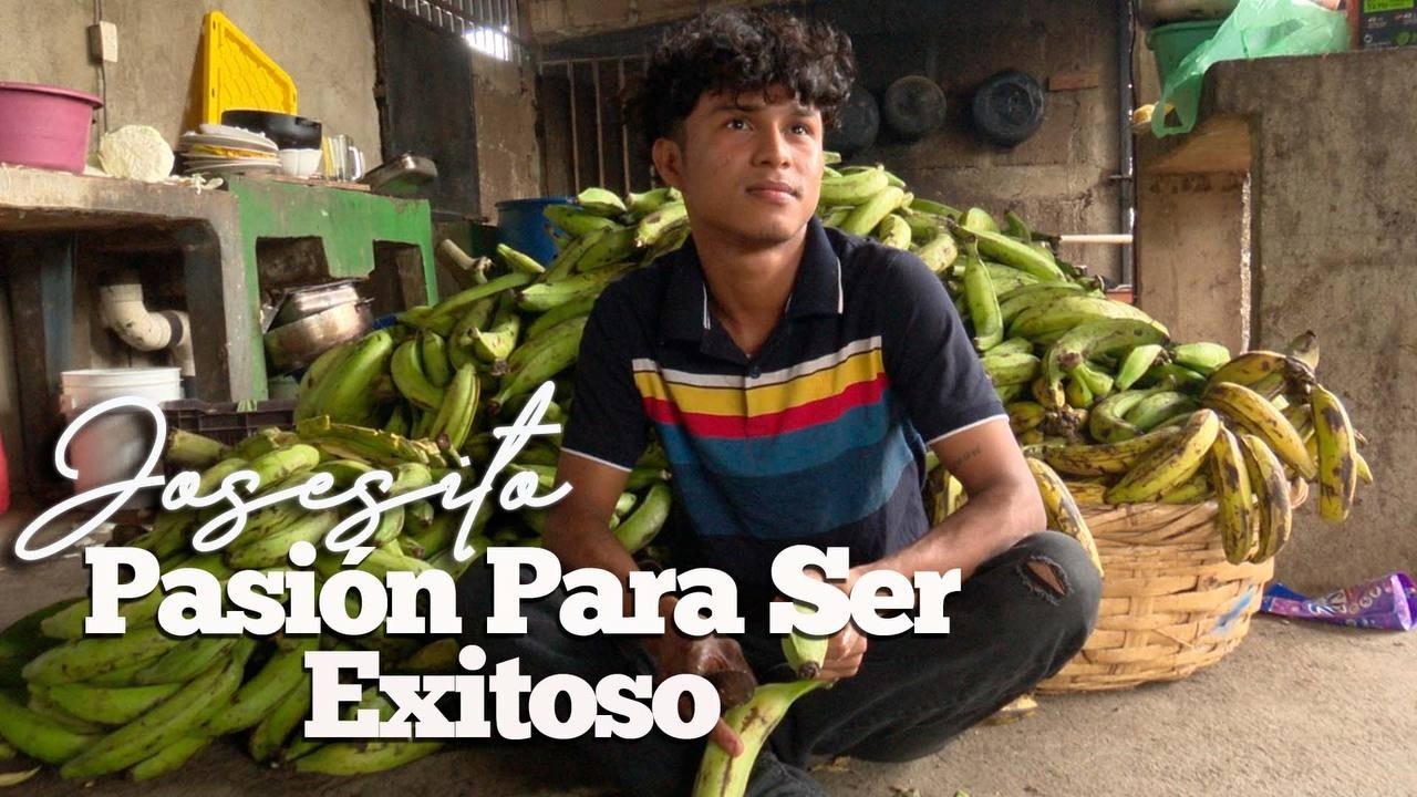 Él ÚNICO en Nicaragua que COCINA BAILANDO con un RAYADOR en la mano