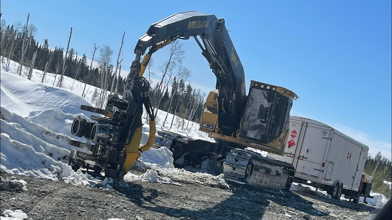 Tigercat 855 with a Ponsse head H8