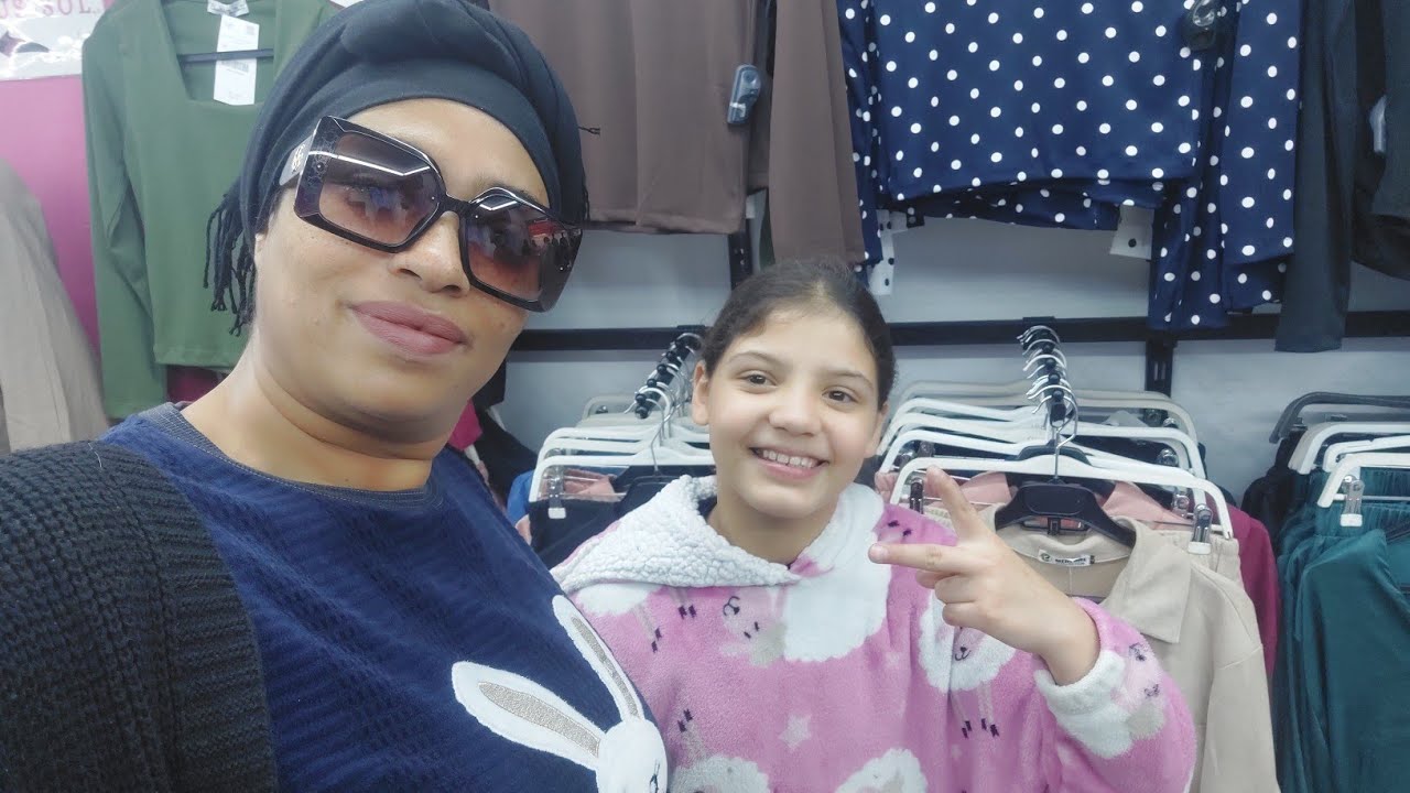 من بعد ما ساليت مع بنتي  تفكرت راسي  اختي  مشيت ناخد  شي تخربيق  من الدرب 😉🤣#مبروك  عواشر لحباب ❤️🤍