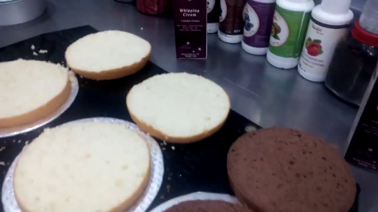 How to make sponge for cakes.