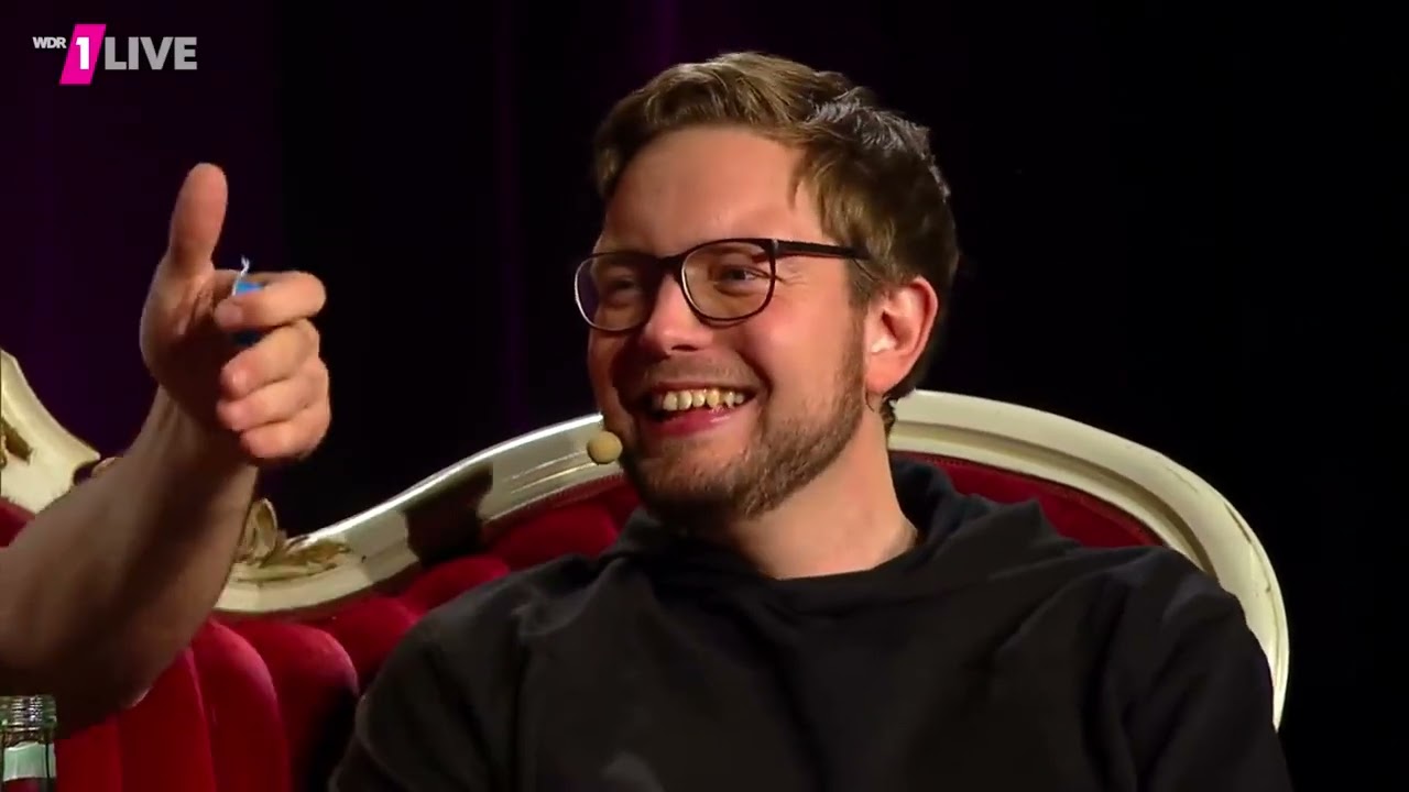 Bratwurst & Baklava LIVE mit Özcan Cosar und Bastian Bielendorfer | 1LIVE Podcastfestival (Reupload)