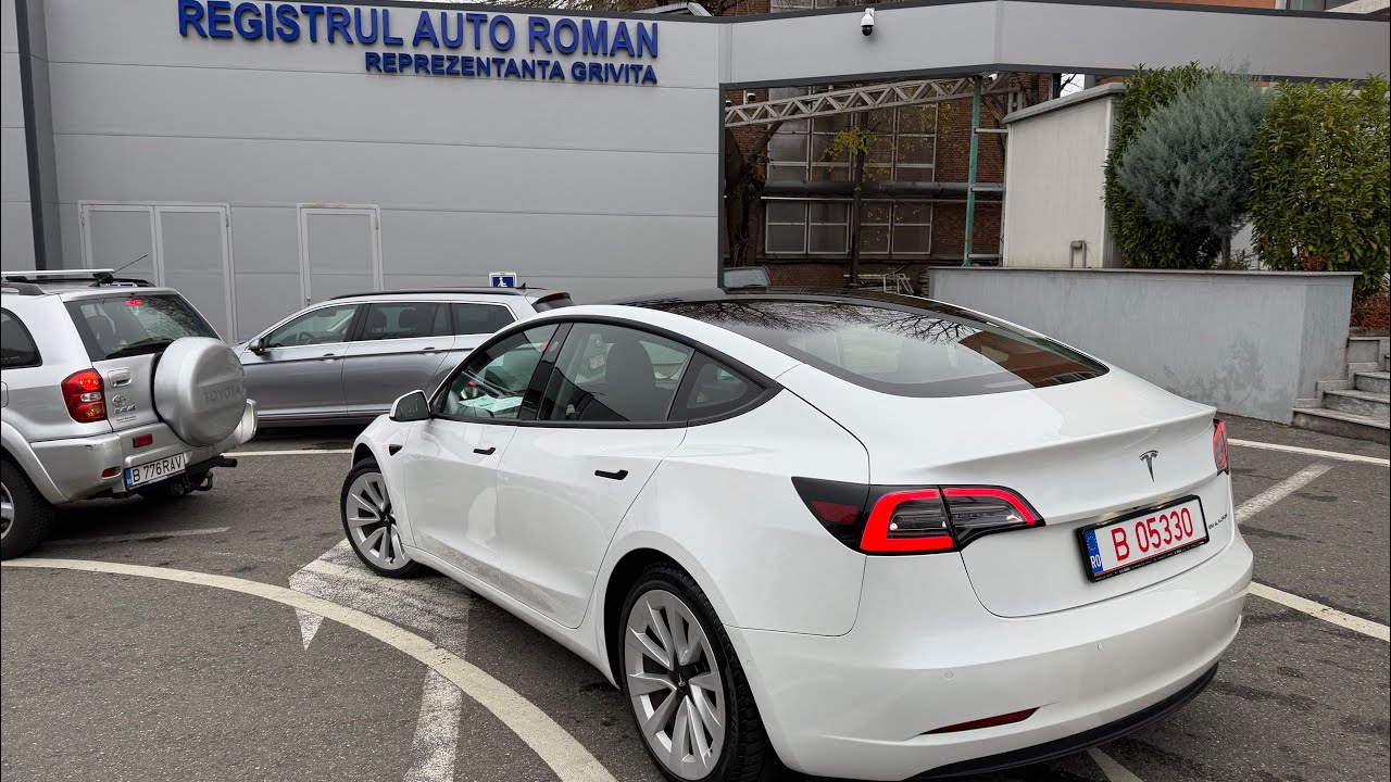 Mos Craciun a livrat Tesla Model 3 la Focsani! Masini noi in stoc⚡️ | De ce lucrez doar cu avans…