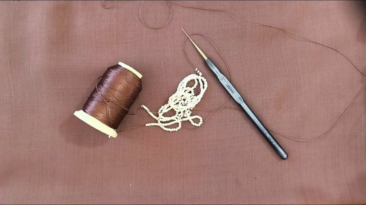 409) Özel tasarım, zarif model: Kum boncuklu tığ oyası