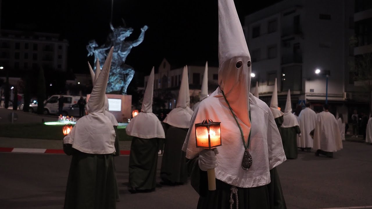 Procesión del miercoles santo. Cristo de la Salud. Coria (Cáceres).