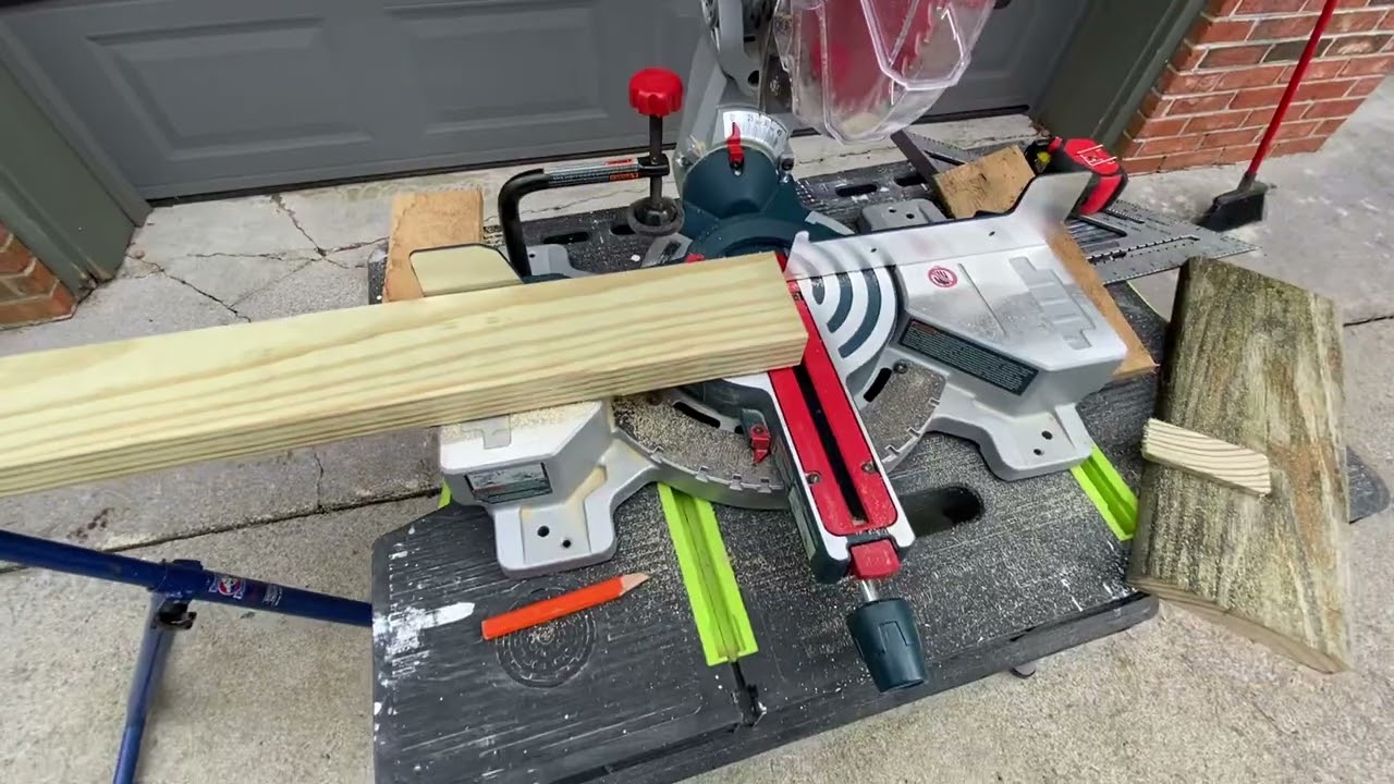 Торцовочная пила Bosch 7 1/4”