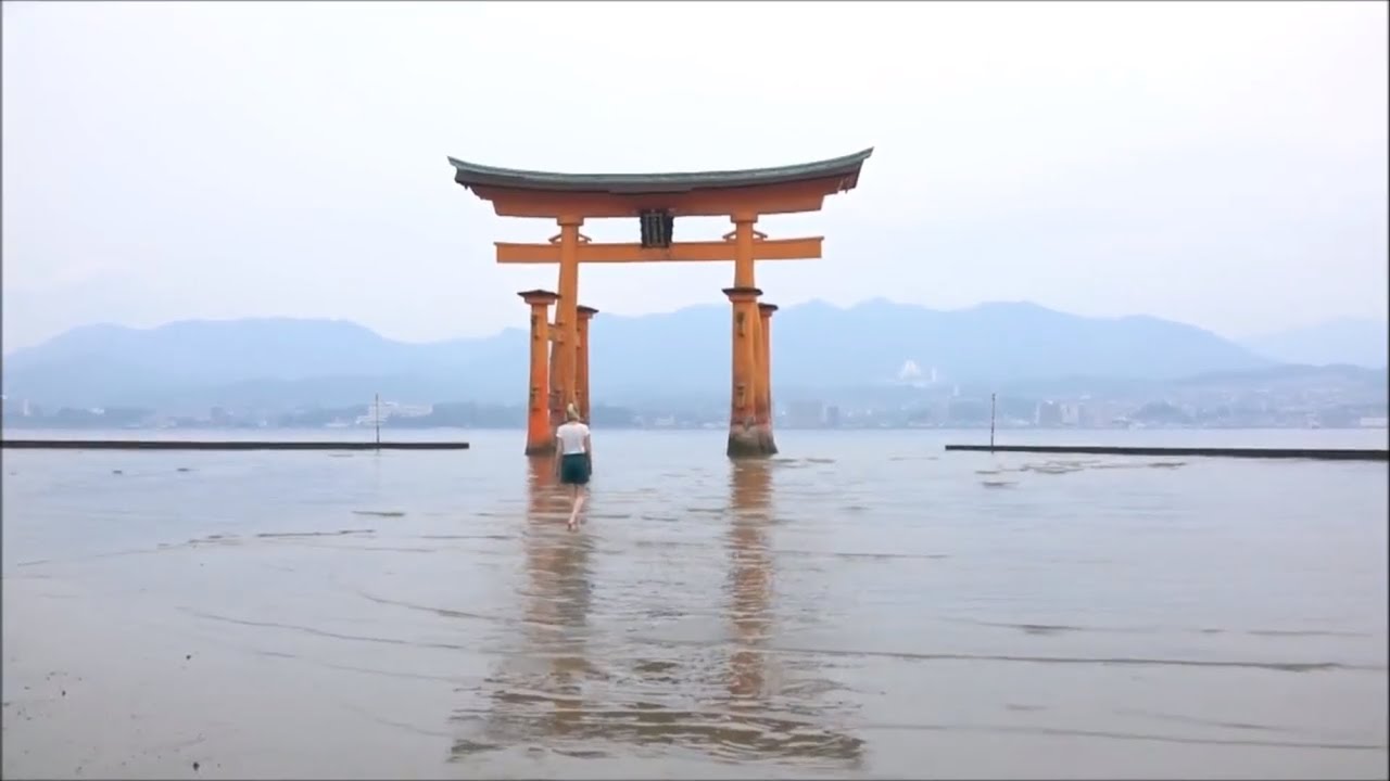 Our Visit to Itsukushima Shrine (厳島神社)  S01E01