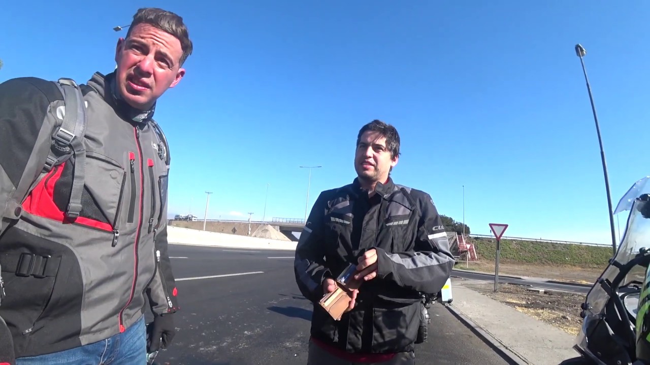 BENELLI TRK 502X  en ruta papudo.