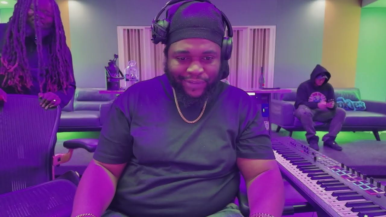 “Groovy Beat Cook Up w/ Moxclusive  | Episode 4”