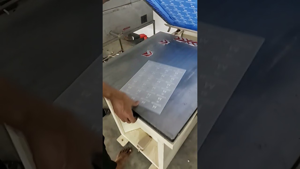 Heatseal sticker / 01911747112
