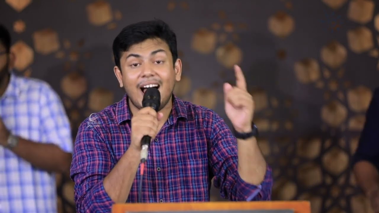 Non-stop Malayalam Christian Worship Songs | Br Flevy Issac | Jesus Is Alive