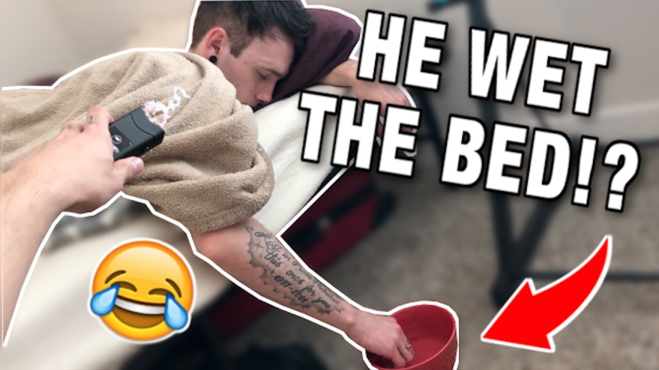 Made My Brother Wet the Bed *PRANK*