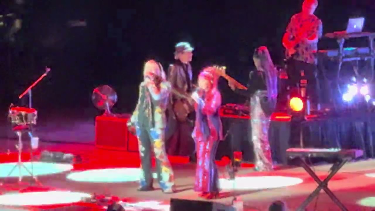 The B-52's - 52 Girls - October 5, 2025 - Jones Beach Theater, Wantaugh, NY
