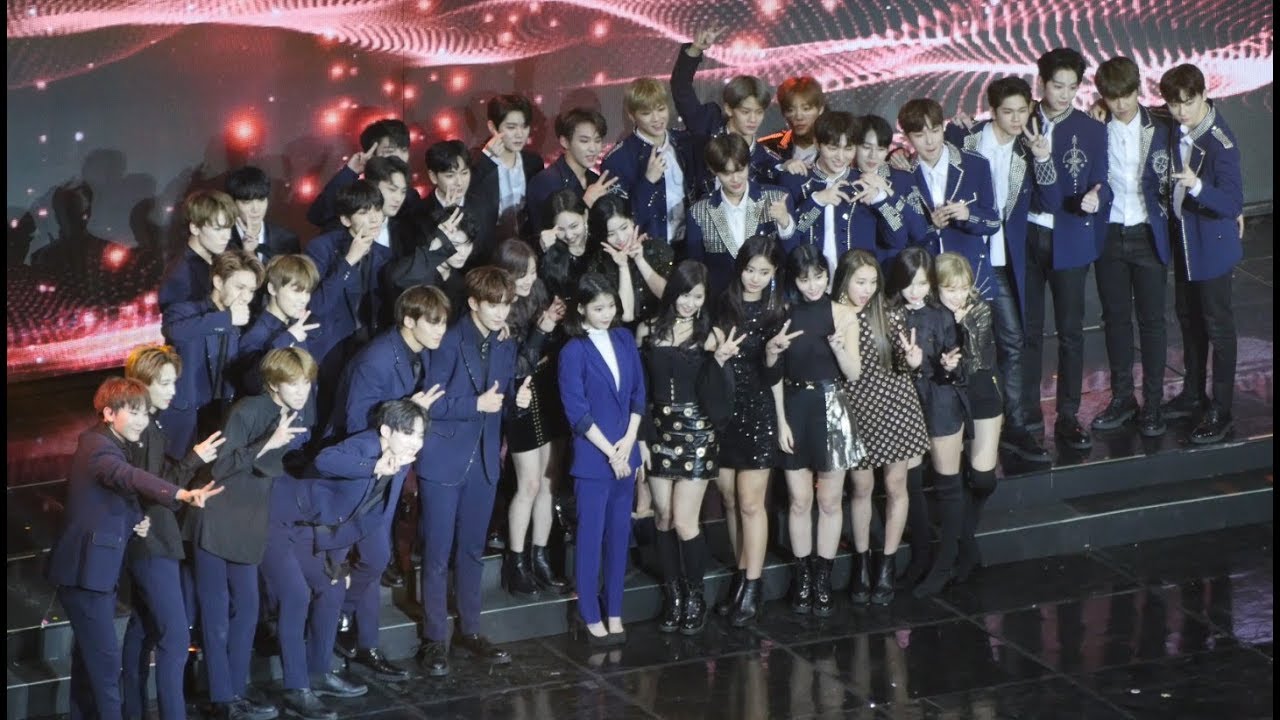 180214 트와이스 (TWICE),아이유(IU),워너원(Wanna One),세븐틴 엔딩 (Ending)기념촬영 직캠 Fancam (2018 가온차트어워드) by Mera