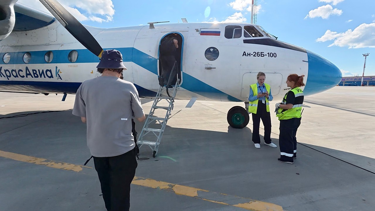 Ан-26Б-100 а/к КрасАвиа | Рейс Норильск &ndash; Хатанга | Ледяной музей мамонта