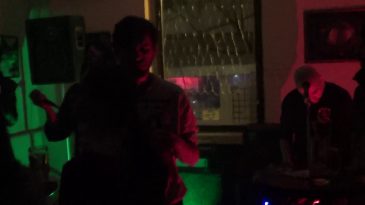 Ludwig Ludwig - Dozvoli mi da ostanem u tvome krevetu  (Dobri Isak cover) LIVE