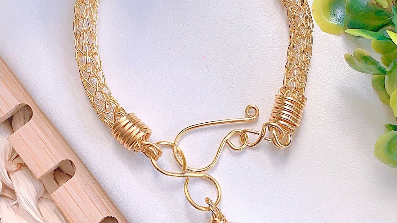 Brazalete con tejido vikingo