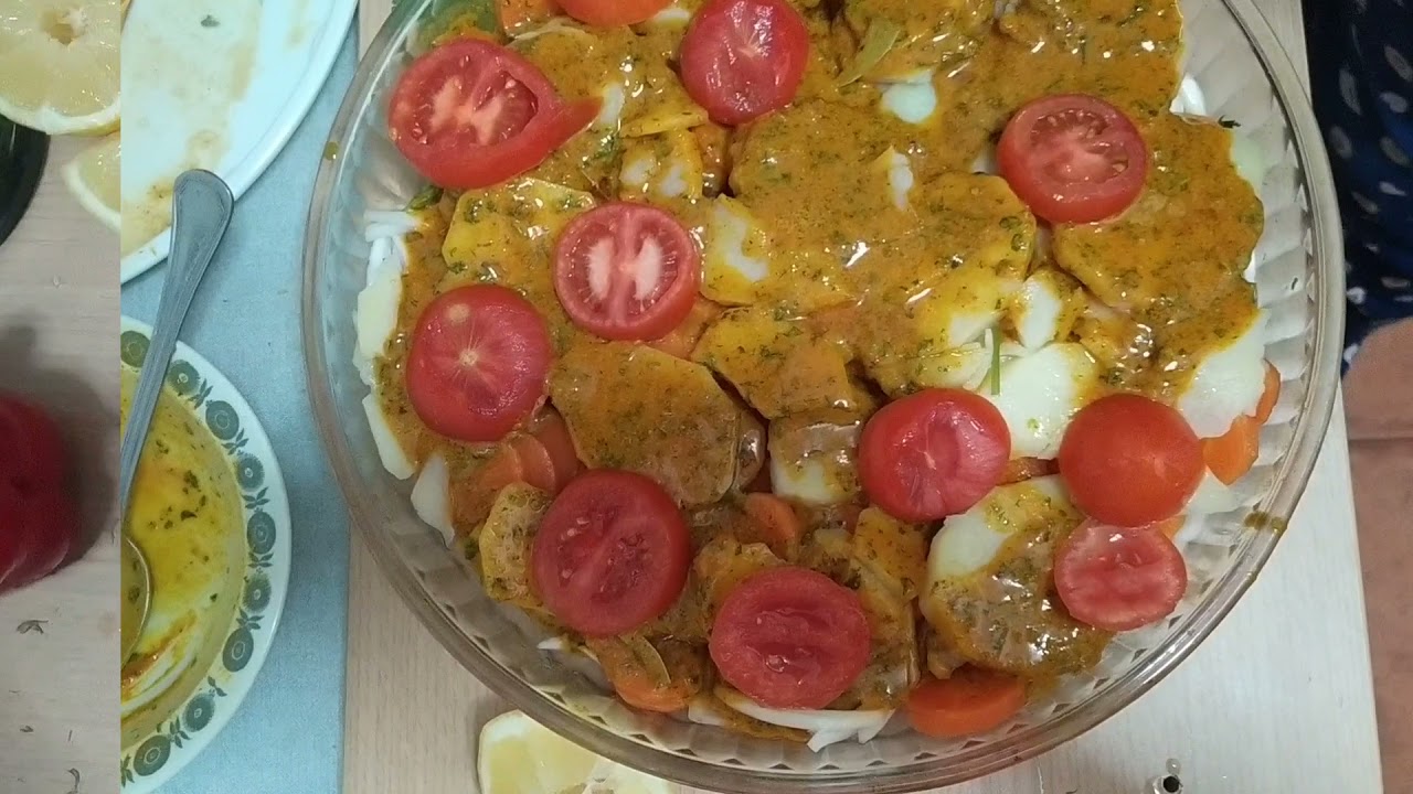 الحوت في الفرن طريقة جد سهلة و سريعة فرحت بي بنتي جات عندي كتموت على الحوت 💜💜💜💜💜💜