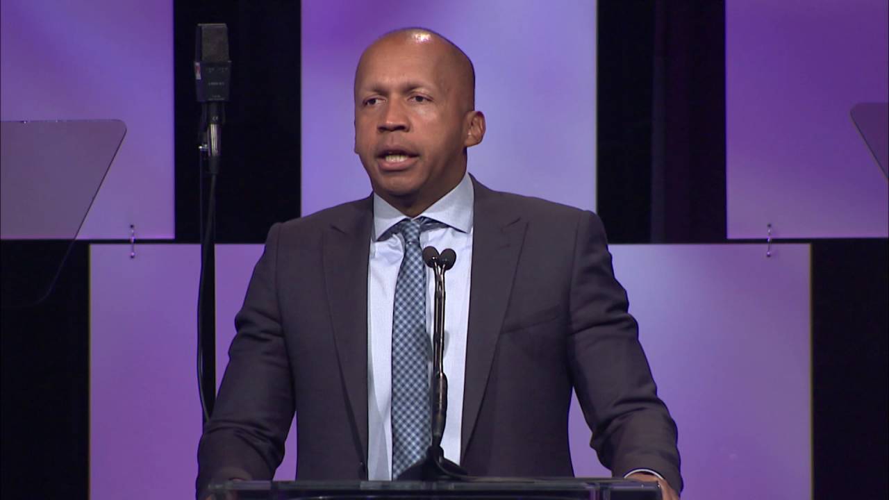Bryan Stevenson Accepts Public Counsel's 2016 William O. Douglas Award