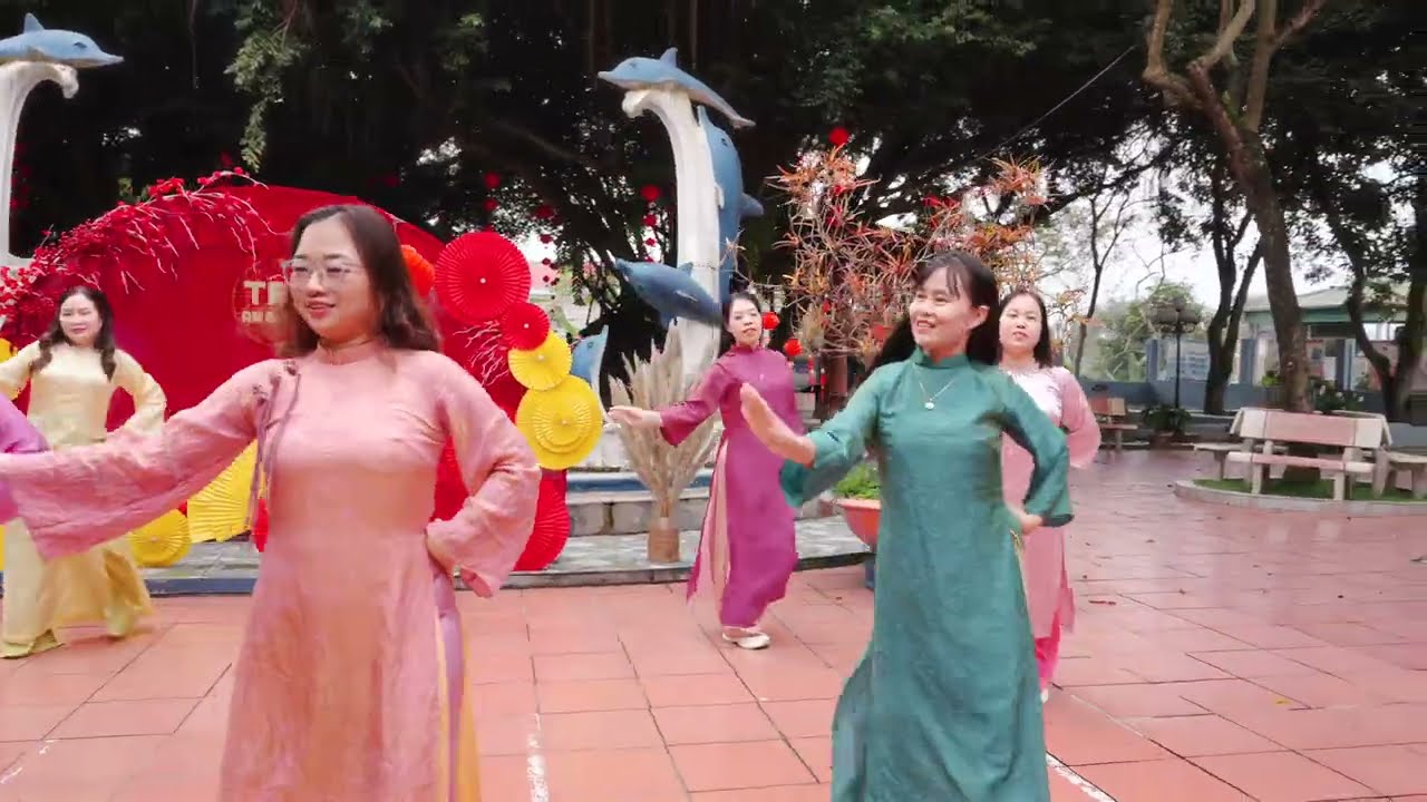 MASHUP NỤ CƯỜI XUÂN x NHƯ HOA MÙA XUÂN - Zumba Bãi Bằng