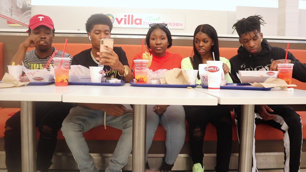 10 QUESTIONS GUYS WANT TO KNOW FROM FEMALES PUBLIC MUKBANG