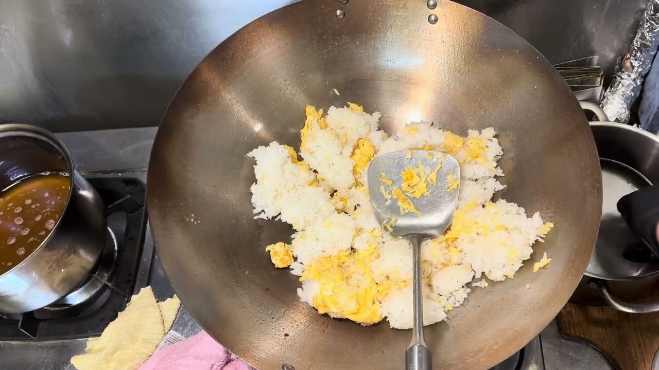鹹魚雞粒炒飯重複示範￼