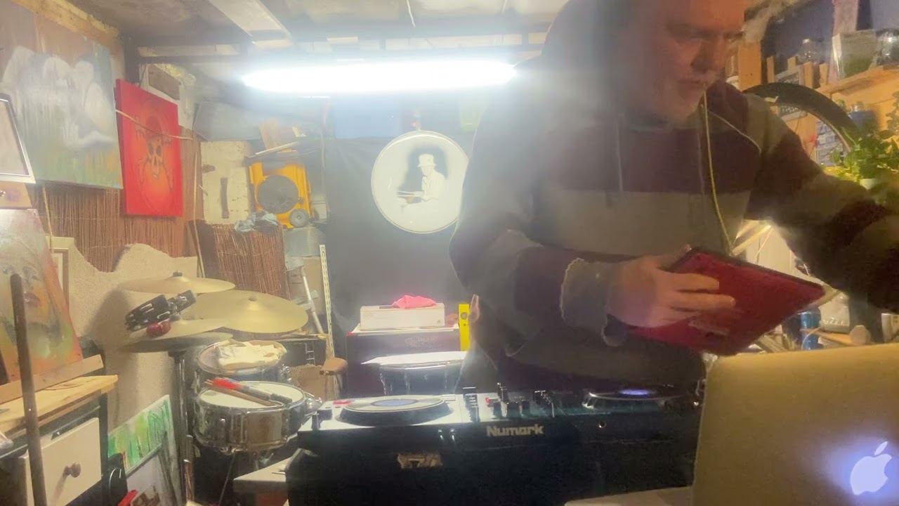 Techno from the Garage- Ordinary Human