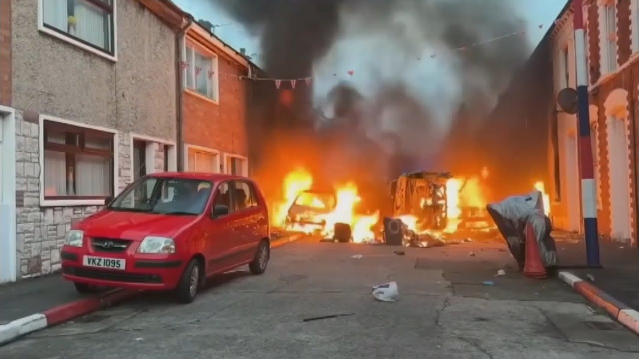 &lsquo;Bus on fire, bins alight, homes attacked&rsquo;: UK furious about illegal migration issue