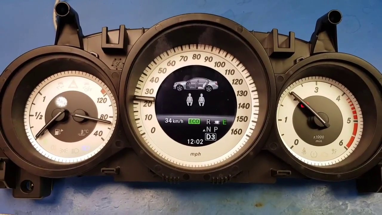 Mercedes W204 C Class Instrument Cluster Test and Repair by Revtronic