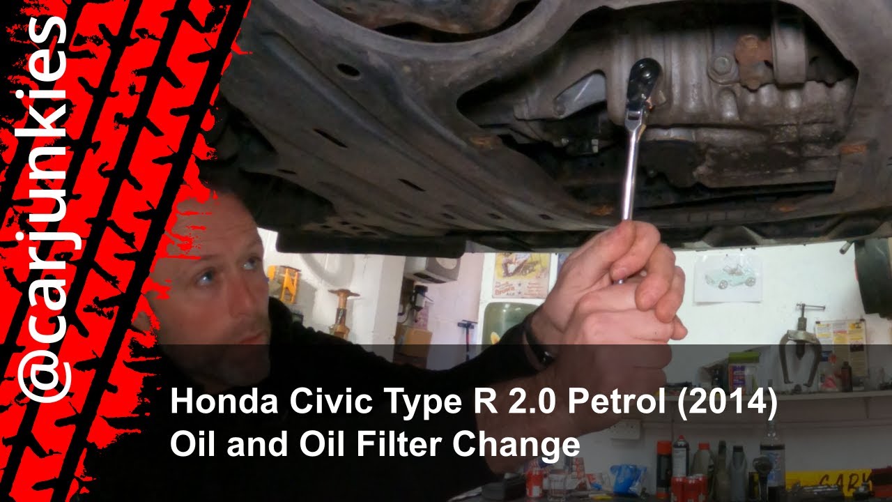 Honda Civic Type R 2.0 Petrol (2008) - Oil and Oil Filter Change