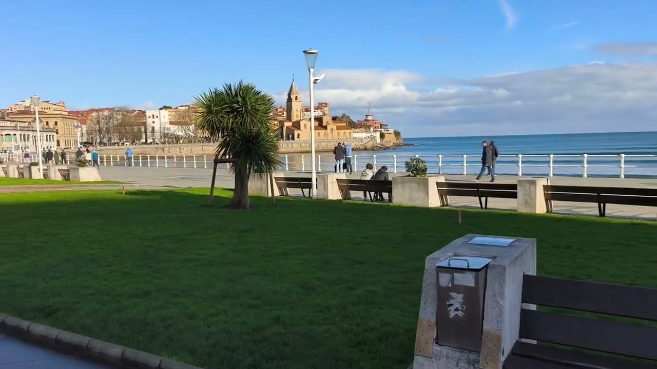 🌞 Domingo 8 de febrero en Gijón¡Luce el sol!🌤️Un día maravilloso ¿Cómo está el tiempo por ahí? 🤔🌍