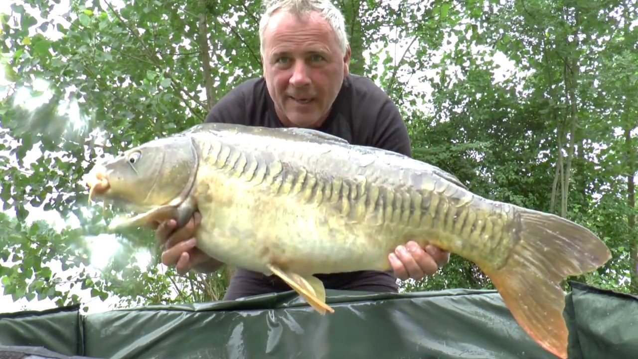 Piet Vogel vist op Lac Lamontjoie