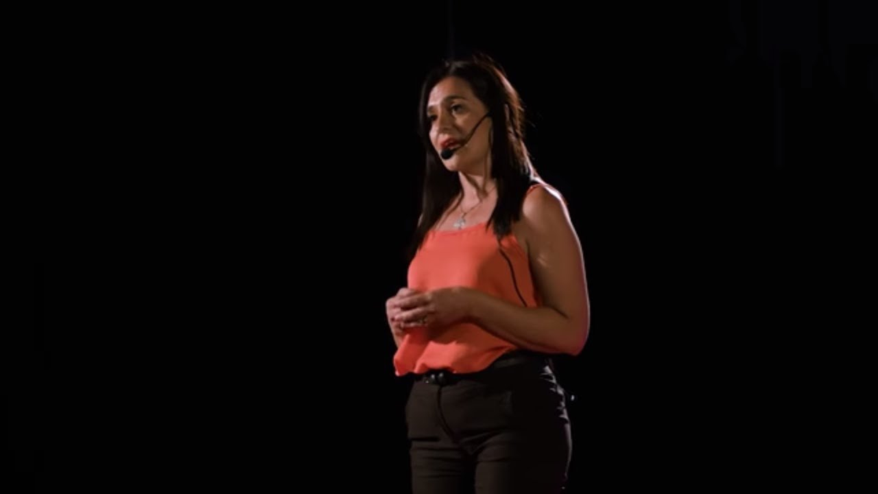 Podemos cambiar la educación? Clubes TED ED | Romina Iragorre | TEDxPaseoAlameda