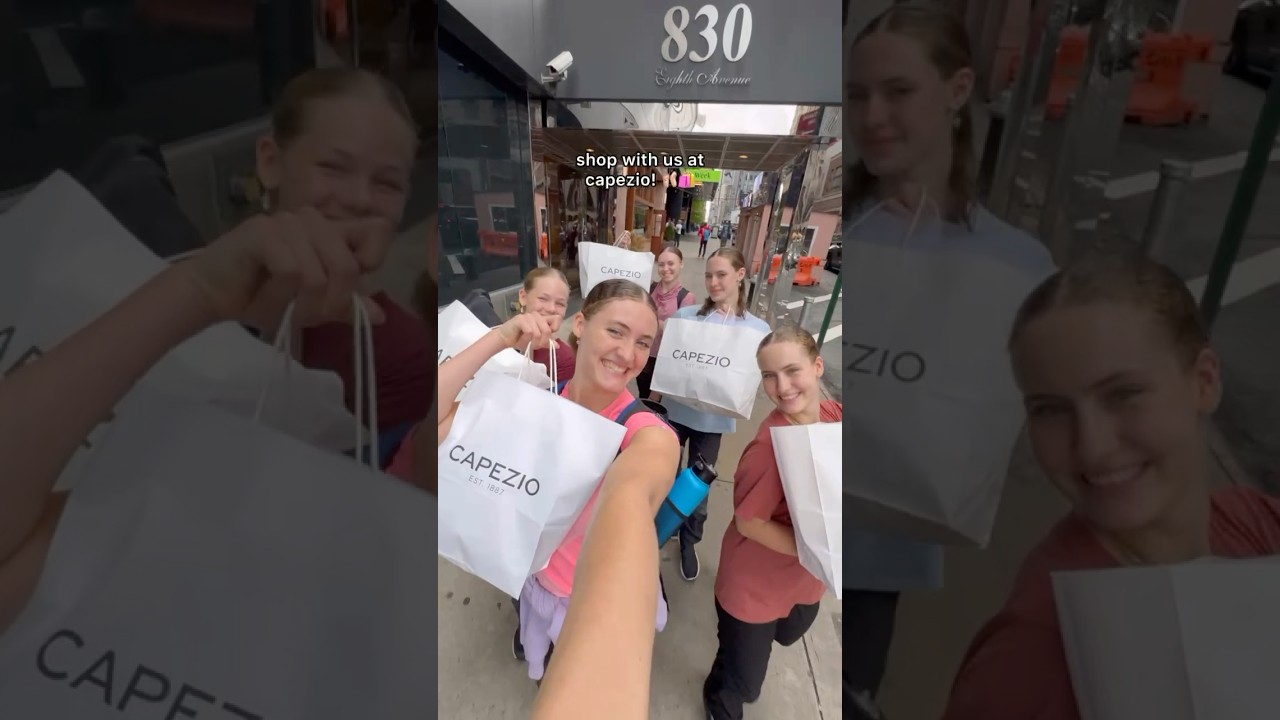 Shop with us in NYC!🛍️🍎  #shorts #dance #ballet #shopping