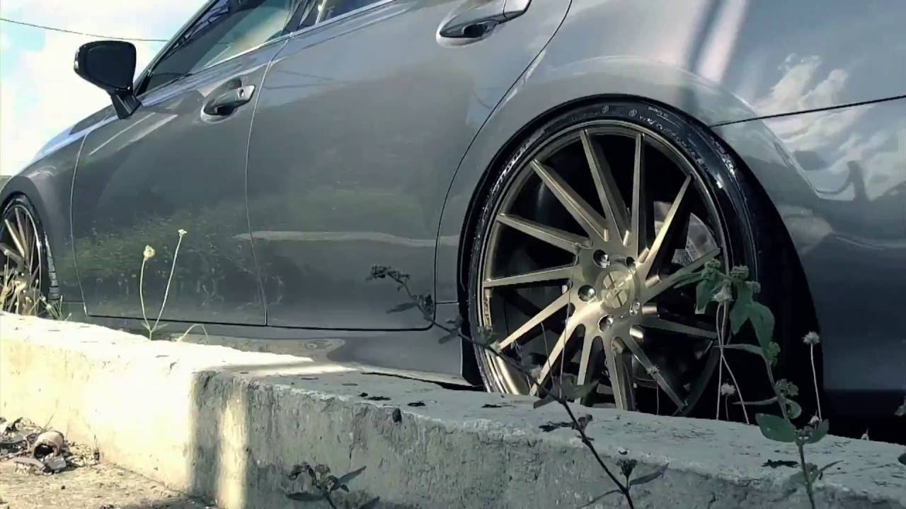 Lexus  |