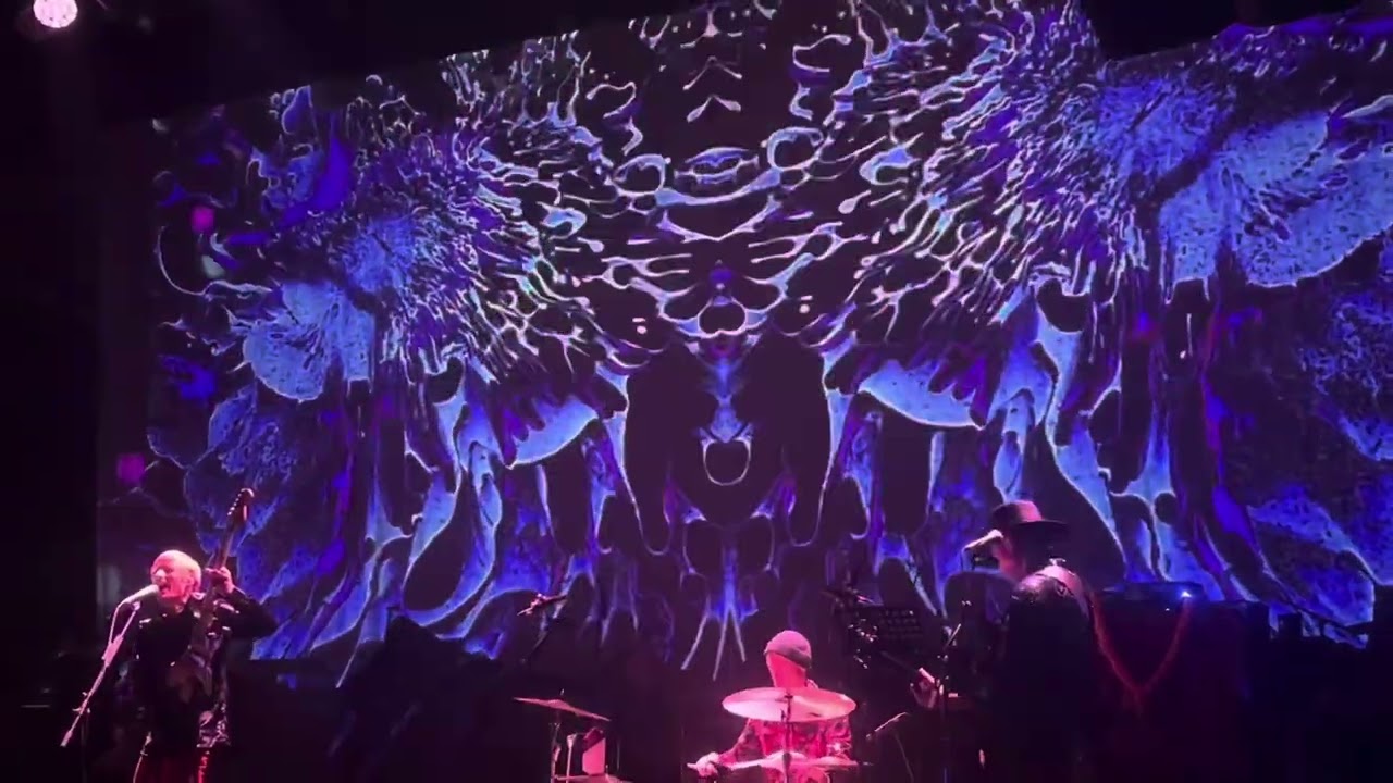 KULA SHAKER. Cambridge Corn Exchange 2025.